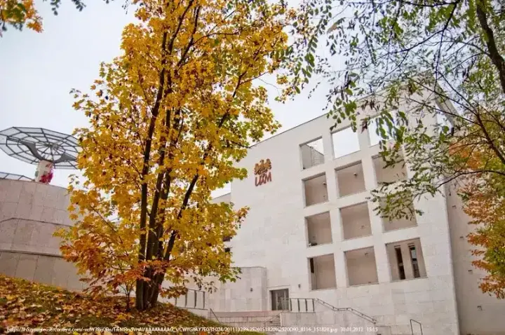 Collegium Europaeum w Gnieźnie: zdjęcie z realizacji 2